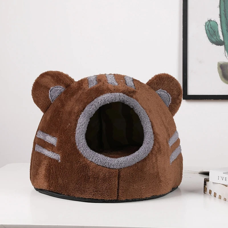 CozyBear™ Cat Cave Bed – Self-Warming Nest for Deep Sleep